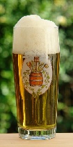 Willybecher 0,5l
<br/>Hellmann´s Brauerwappen
<br/>Fass